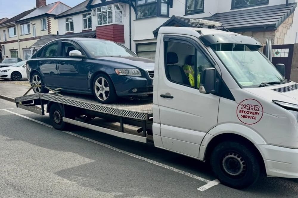 24/7 vehicle recovery services